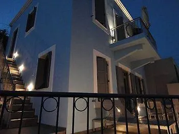 Sea House 4*